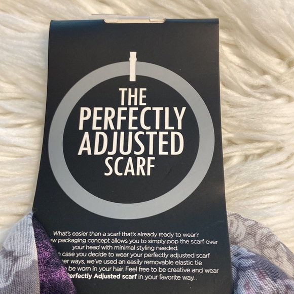 Women”s Scarf brand new color purple and gray see all photos - Picture 6 of 8